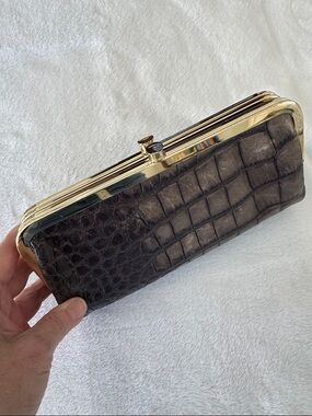 G.I.L.I. Got It Love It gray croc embossed leather double click lock wallet